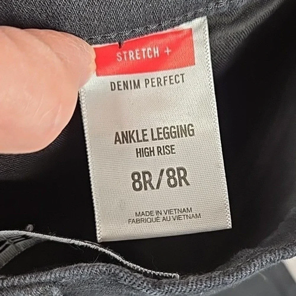 Express Womens 8R Ankle Legging Jeans Dark Wash Skinny NWT‎